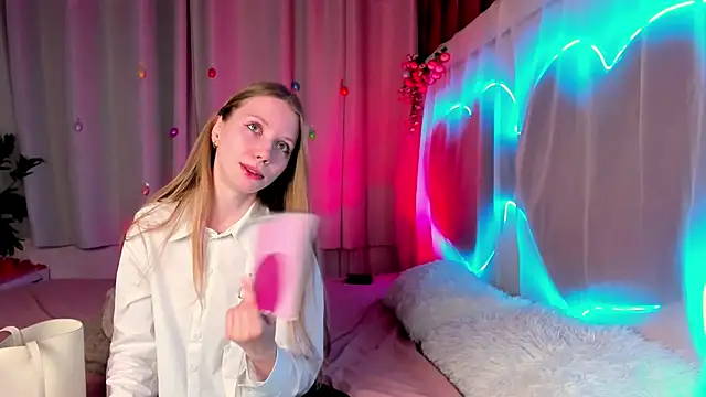 lada2k4 online show from July 3, 2026, 5:03 am