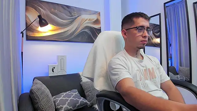 Tommas Jhonson online show from March 20, 2026, 3:29 am