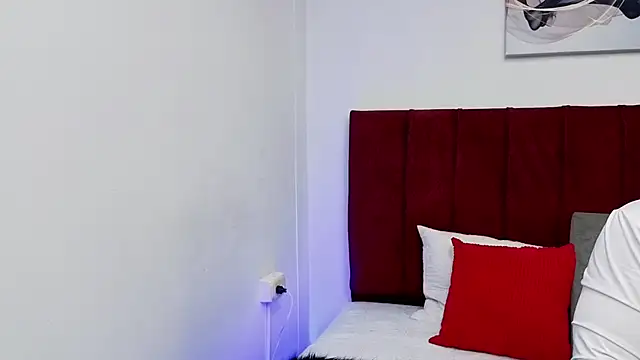 Tommas Jhonson online show from April 3, 2026, 3:57 am