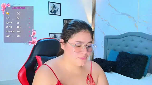 Snapshot of Nina_rouge77 chatting on February 23, 2026, 12:06 pm Nina rouge77 online show from February 23, 2026, 12:06 pm