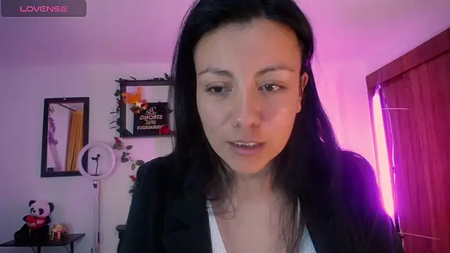 Snapshot of QueenRose94 chatting on February 9, 2026, 1:42 pm QueenRose94 online show from February 9, 2026, 1:42 pm