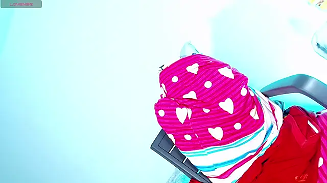 susej bigblackcock online show from April 12, 2026, 5:44 am