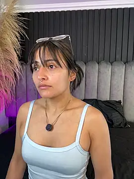 Nanda vixen  online show from March 11, 2026, 8:14 pm