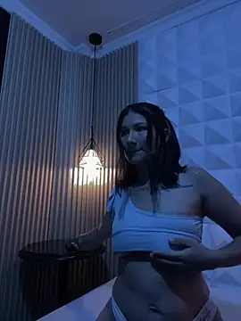 Snapshot of _HIKARII_ chatting on February 13, 2026, 6:52 pm HIKARII online show from February 13, 2026, 6:52 pm