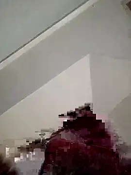 Snapshot of Aliesesay1 chatting on February 18, 2026, 10:06 pm Aliesesay1 online show from February 18, 2026, 10:06 pm