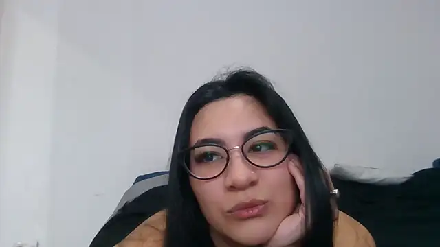 Agusgold22 online show from May 9, 2026, 8:01 pm