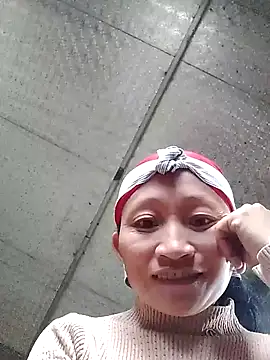 Snapshot of Linka998 chatting on February 19, 2026, 5:26 am Linka998 online show from February 19, 2026, 5:26 am