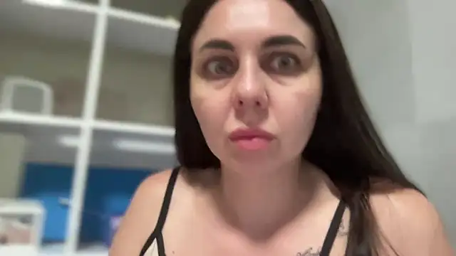 Darsy Rox online show from July 12, 2026, 9:37 pm