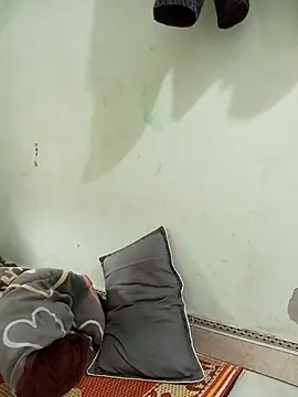 aiai220 online show from April 17, 2026, 4:15 am