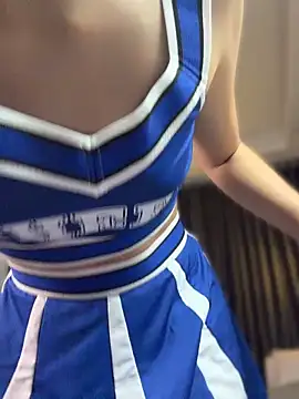 Snapshot of AnnyShore chatting on May 5, 2026, 12:02 am AnnyShore online show from May 5, 2026, 12:02 am