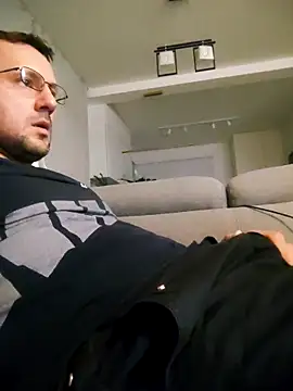 Snapshot of defaktor chatting on February 24, 2026, 8:10 pm defaktor online show from February 24, 2026, 8:10 pm