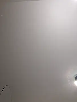 Snapshot of Luluberlu04 chatting on February 21, 2026, 2:13 am Luluberlu04 online show from February 21, 2026, 2:13 am