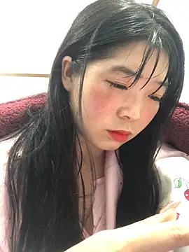 cuty lusy online show from March 7, 2026, 3:50 pm