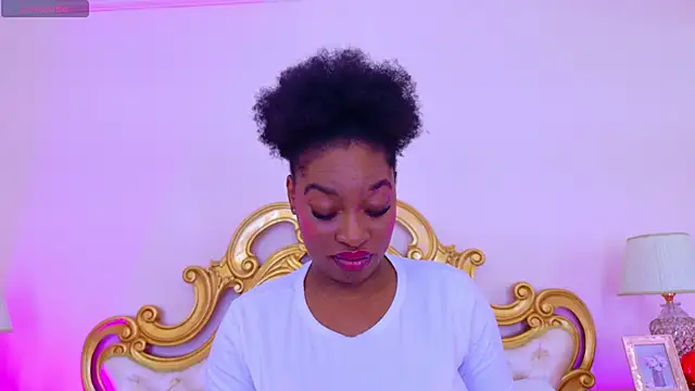 Snapshot of NatashaSilvers chatting on February 25, 2026, 12:38 pm NatashaSilvers online show from February 25, 2026, 12:38 pm