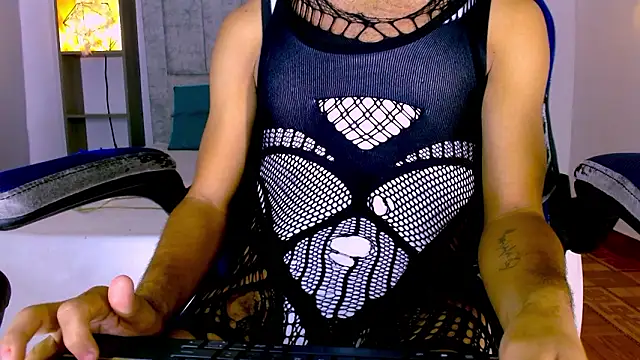 Snapshot of WilThePasive chatting on February 15, 2026, 12:59 pm WilThePasive online show from February 15, 2026, 12:59 pm