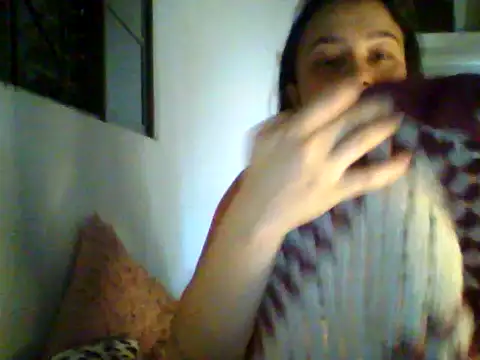 Snapshot of lolo9955 chatting on February 10, 2026, 2:27 pm lolo9955 online show from February 10, 2026, 2:27 pm