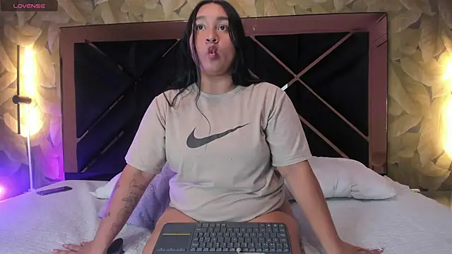 Alanna-Brooke online show from February 22, 2026, 4:37 am