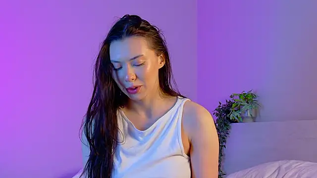 gwenonl1ne online show from February 22, 2026, 3:02 pm