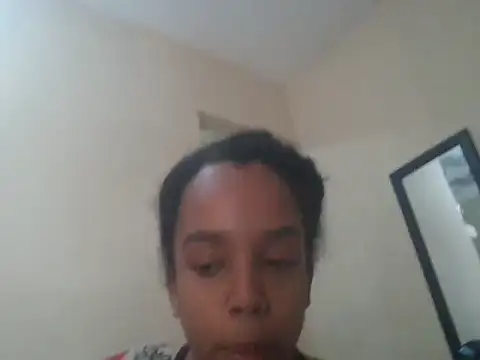 Snapshot of Roxilover chatting on February 10, 2026, 3:44 pm Roxilover online show from February 10, 2026, 3:44 pm