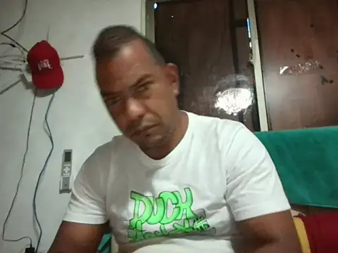 Quillero18 online show from February 27, 2026, 2:06 pm