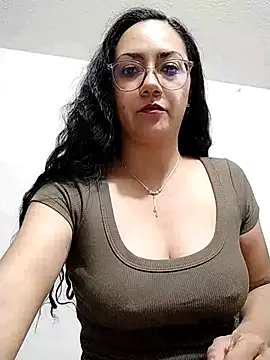 Salma-sweet online show from May 16, 2026, 5:50 am