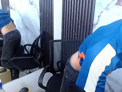 Snapshot of DaviidBuckx_ chatting on February 11, 2026, 5:40 am DaviidBuckx online show from February 11, 2026, 5:40 am