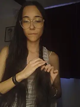 isaaabelaaa online show from March 18, 2026, 7:48 pm