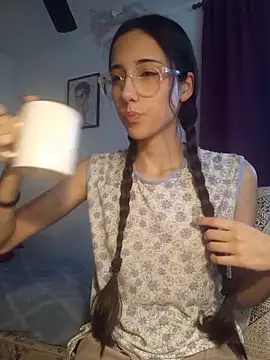 isaaabelaaa online show from March 19, 2026, 11:10 am