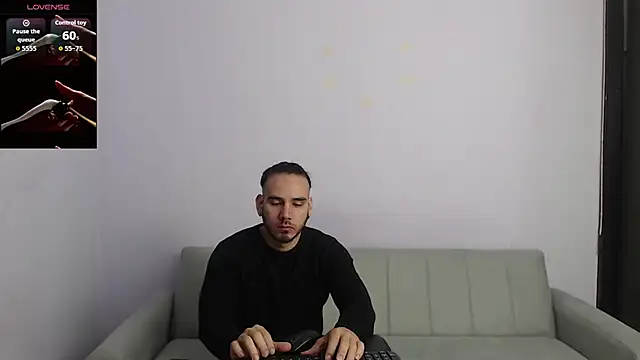 jhustin marcius online show from November 30, 2025, 2:29 pm