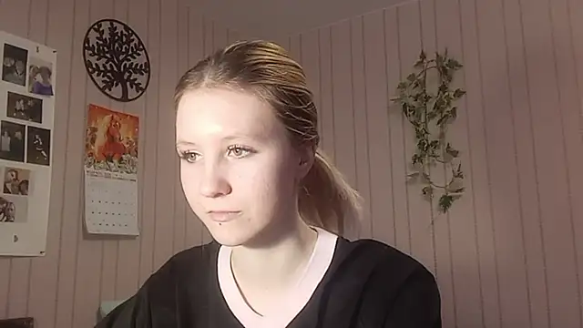 RunawayBr1de online show from February 22, 2026, 2:41 pm