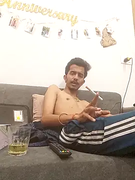 Snapshot of Sam03s chatting on February 22, 2026, 8:32 pm Sam03s online show from February 22, 2026, 8:32 pm