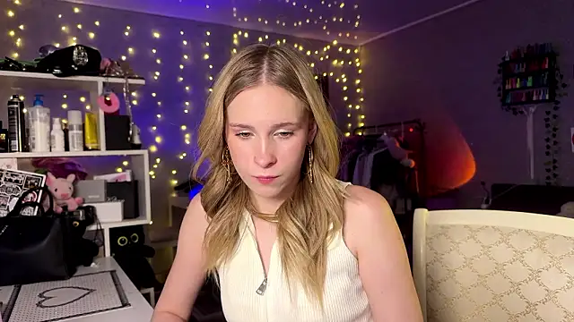 amily sunray online show from March 15, 2026, 2:46 pm