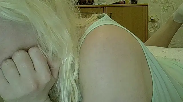 CurvyWild Lady30 online show from May 8, 2026, 10:35 pm