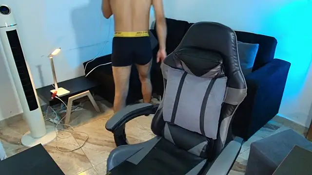 Xanderstone00 online show from March 22, 2026, 3:35 pm