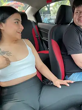 Violeta and Charlie online show from March 26, 2026, 6:06 pm