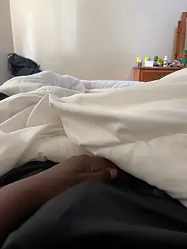 DadieDiq online show from March 8, 2026, 9:45 am