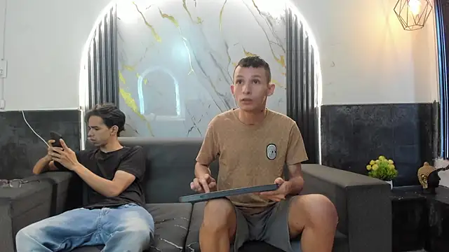 Snapshot of Isaak_26 chatting on March 1, 2026, 2:28 pm Isaak 26 online show from March 1, 2026, 2:28 pm