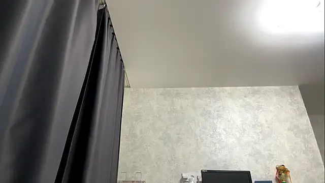 Snapshot of Lunexia_Kysstoria chatting on February 12, 2026, 3:23 pm Lunexia Kysstoria online show from February 12, 2026, 3:23 pm