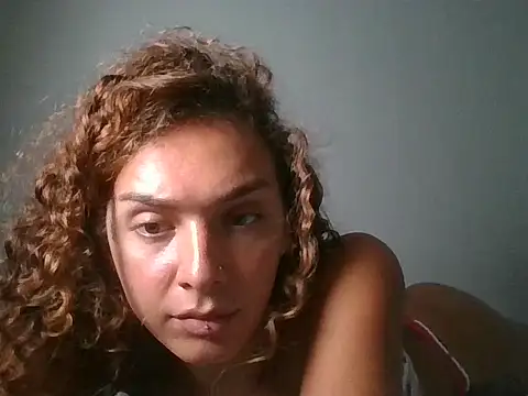 Snapshot of 4petitosa_ chatting on February 8, 2026, 5:54 pm 4petitosa online show from February 8, 2026, 5:54 pm