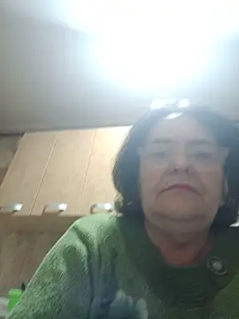 xMaryxAnne online show from May 13, 2026, 12:17 am