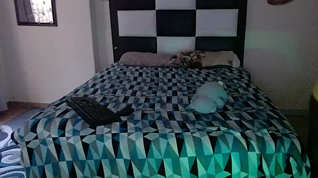 VeronaDimexx online show from March 11, 2026, 4:23 pm