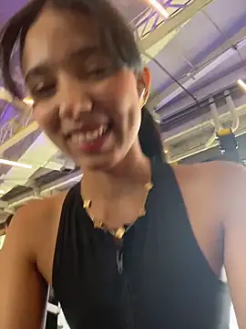 jadelaurent online show from March 6, 2026, 7:20 pm