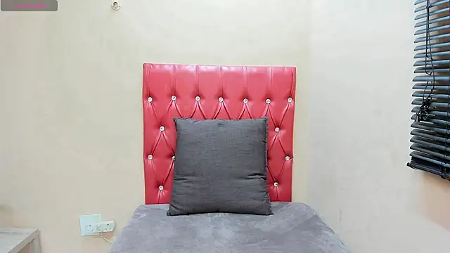 INDIANTOXIC4U online show from July 2, 2026, 3:51 pm