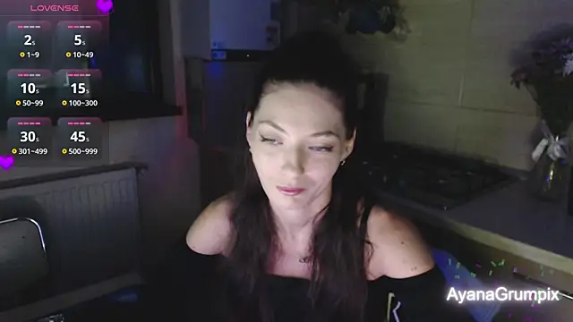 Snapshot of AyanaGrumpix chatting on July 6, 2026, 12:28 am AyanaGrumpix online show from July 6, 2026, 12:28 am
