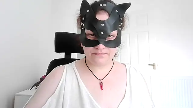 BBWMomma online show from April 15, 2026, 6:45 pm