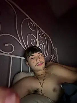 8bigA8 online show from February 9, 2026, 4:43 am