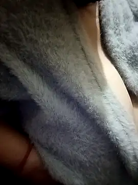 Simran 008 online show from February 18, 2026, 9:55 pm