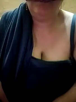 Simran 008 online show from February 9, 2026, 7:23 pm