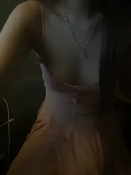 Nixie-Nixie online show from April 3, 2026, 12:22 pm