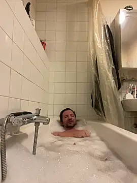 DeN strip online show from February 12, 2026, 5:23 pm